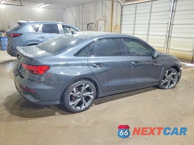 Trzecie zdjęcie samochodu z tyłu: 2023 AUDI A3 PREMIUM VIN:WAUGUDGY0PA046919 - miniatura