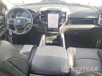 Zdjęcie 8 z 12 samochodu: 2024 RAM 3500 LARAMIE VIN:3C63R3EL0RG148849 - miniatura
