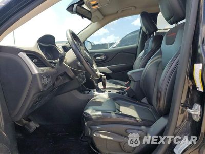 Zdjęcie 7 z 13 samochodu: 2017 JEEP CHEROKEE TRAILHAWK VIN:1C4PJMBS8HW589230 - miniatura