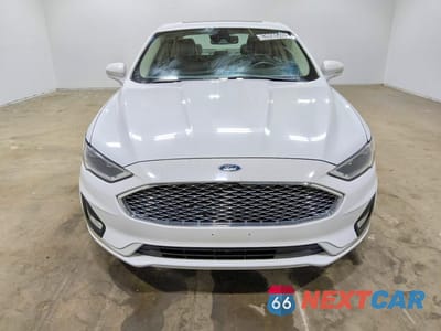 Piąte zdjęcie samochodu w środku: 2020 FORD FUSION TITANIUM VIN:3FA6P0K91LR133233 - miniatura