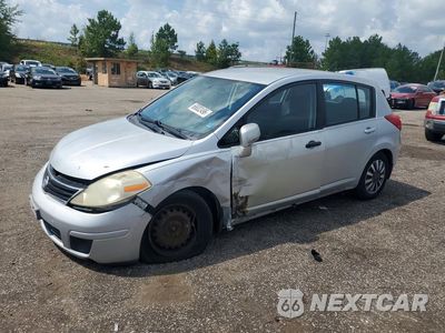2008 NISSAN VERSA 1.8 S 3N1BC13E38L351256 - główne zdjęcie licytacji z USA - miniatura