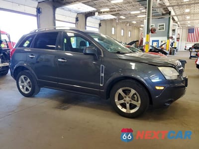 Czwarte zdjęcie samochodu z boku: 2013 CHEVROLET CAPTIVA LT VIN:3GNAL3EK2DS558672 - miniatura