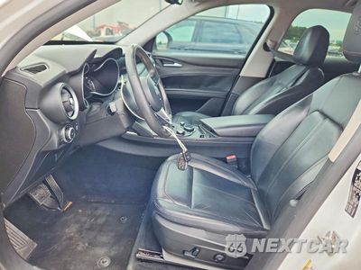 Zdjęcie 7 z 13 samochodu: 2018 ALFA ROMEO STELVIO VIN:ZASFAKAN1J7B81381 - miniatura