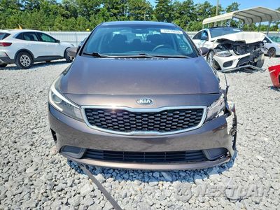 Piąte zdjęcie samochodu w środku: 2018 KIA FORTE LX VIN:3KPFK4A73JE175357 - miniatura