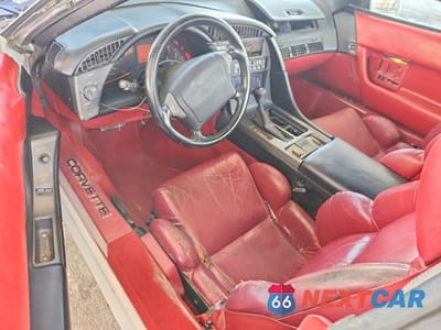 Zdjęcie 8 z 12 samochodu: 1990 CHEVROLET CORVETTE VIN:1G1YY3384L5108491 - miniatura