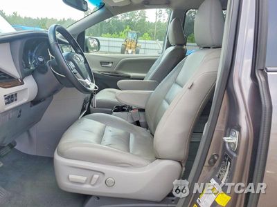 Zdjęcie 7 z 13 samochodu: 2015 TOYOTA SIENNA XLE 8-PASSENGER VIN:5TDYK3DC5FS655635 - miniatura