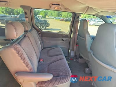 Zdjęcie 11 z 13 samochodu: 2000 DODGE GRAND CARAVAN SE VIN:1B4GP44G7YB766796 - miniatura
