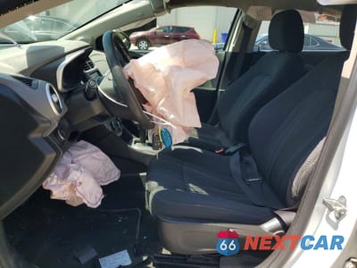 Zdjęcie 7 z 12 samochodu: 2017 CHEVROLET SONIC LT VIN:1G1JD5SGXH4113872 - miniatura
