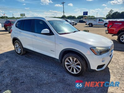Czwarte zdjęcie samochodu z boku: 2017 BMW X3 XDRIVE28I VIN:5UXWX9C54H0D98845 - miniatura