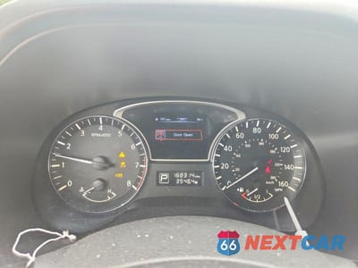 Zdjęcie 9 z 13 samochodu: 2014 NISSAN PATHFINDER S VIN:5N1AR2MM1EC627410 - miniatura