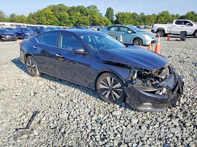 Czwarte zdjęcie samochodu z boku: 2022 NISSAN ALTIMA SV VIN:1N4BL4DV0NN383421 - miniatura