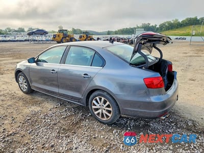 Drugie zdjęcie samochodu z przodu: 2014 VOLKSWAGEN JETTA SE VIN:3VWD07AJ8EM209571 - miniatura