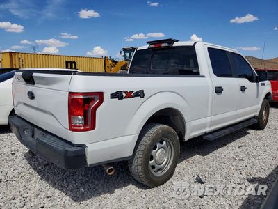 Trzecie zdjęcie samochodu z tyłu: 2017 FORD F150 SUPERCREW VIN:1FTFW1EF3HFB42931 - miniatura