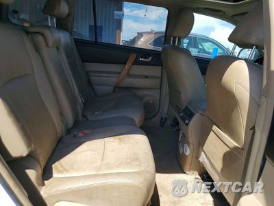 Zdjęcie 11 z 13 samochodu: 2008 TOYOTA HIGHLANDER HYBRID LIMITED VIN:JTEEW44A982002694 - miniatura