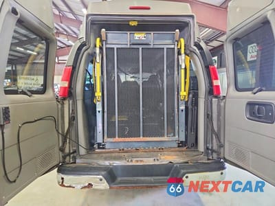 Zdjęcie 10 z 13 samochodu: 2012 CHEVROLET EXPRESS G3500 LT VIN:1GBZG1FG7C1148663 - miniatura