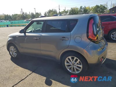 Drugie zdjęcie samochodu z przodu: 2017 KIA SOUL + VIN:KNDJP3A58H7444273 - miniatura