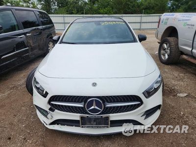 Piąte zdjęcie samochodu w środku: 2022 MERCEDES-BENZ A 220 4MATIC VIN:W1K3G4FB4NJ366575 - miniatura