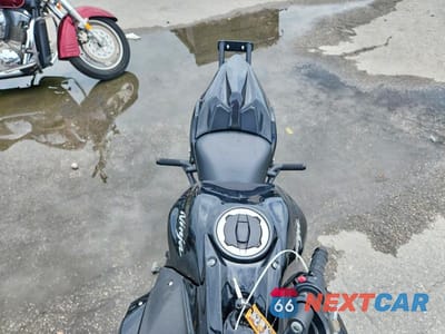 Piąte zdjęcie samochodu w środku: 2019 KAWASAKI EX650 F VIN:JKAEXEK13KDA29764 - miniatura