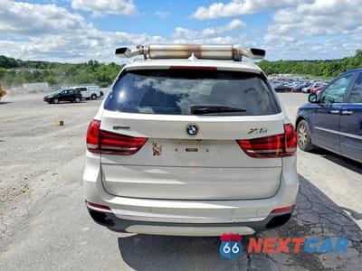 Zdjęcie 6 z 14 samochodu: 2016 BMW X5 XDR40E VIN:5UXKT0C59G0S75866 - miniatura