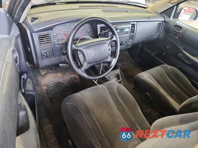 Zdjęcie 8 z 12 samochodu: 2004 DODGE DAKOTA SXT VIN:1D7FL16K44S533484 - miniatura