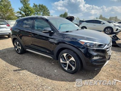 Czwarte zdjęcie samochodu z boku: 2017 HYUNDAI TUCSON SPORT VIN:KM8J3CA28HU351283 - miniatura