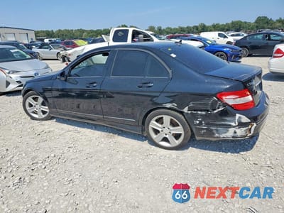 Drugie zdjęcie samochodu z przodu: 2010 MERCEDES-BENZ C 300 VIN:WDDGF5EB2AR104139 - miniatura
