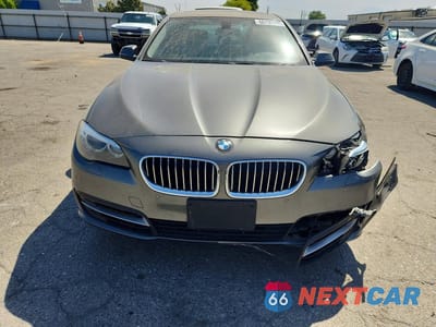 Piąte zdjęcie samochodu w środku: 2014 BMW 528 I VIN:WBA5A5C50ED504195 - miniatura