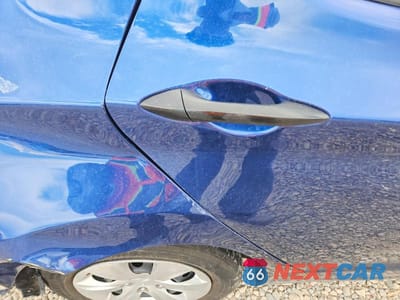 Zdjęcie 10 z 12 samochodu: 2016 HYUNDAI ELANTRA SE VIN:5NPDH4AE4GH739381 - miniatura