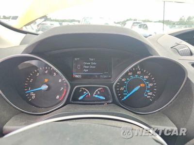 Zdjęcie 9 z 12 samochodu: 2016 FORD ESCAPE S VIN:1FMCU0F79GUC21617 - miniatura