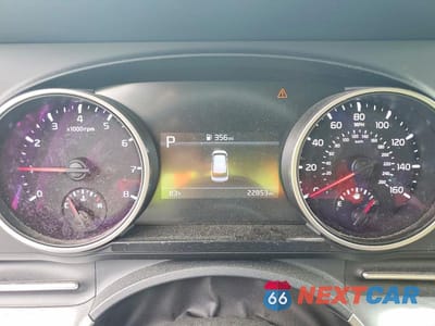 Zdjęcie 9 z 13 samochodu: 2023 KIA CARNIVAL LX VIN:KNDNB4H31P6225136 - miniatura