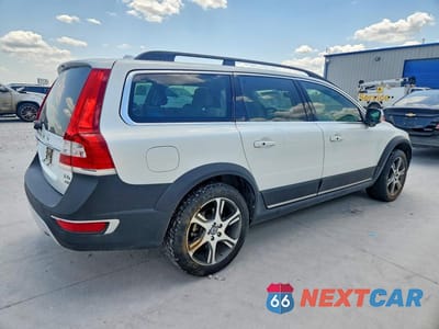 Trzecie zdjęcie samochodu z tyłu: 2015 VOLVO XC70 T6 PREMIER VIN:YV4902NK7F1208695 - miniatura