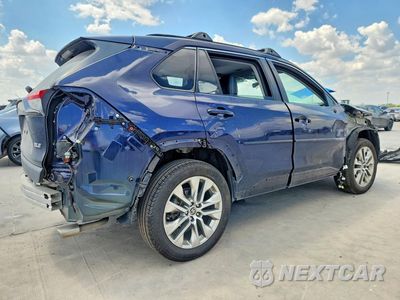 Trzecie zdjęcie samochodu z tyłu: 2021 TOYOTA RAV4 XLE PREMIUM VIN:2T3C1RFV6MW154392 - miniatura