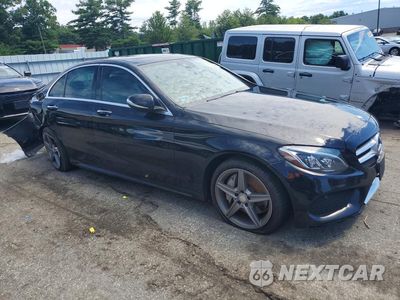 Czwarte zdjęcie samochodu z boku: 2015 MERCEDES-BENZ C 300 4MATIC VIN:55SWF4KBXFU011319 - miniatura