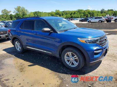 Czwarte zdjęcie samochodu z boku: 2020 FORD EXPLORER XLT VIN:1FMSK8DHXLGA75104 - miniatura