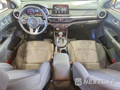 Zdjęcie 8 z 12 samochodu: 2021 KIA FORTE LXS VIN:3KPF24AD4ME395231 - miniatura