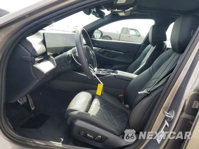 Zdjęcie 7 z 12 samochodu: 2024 BMW 530 I VIN:WBA43FJ08RCS64618 - miniatura
