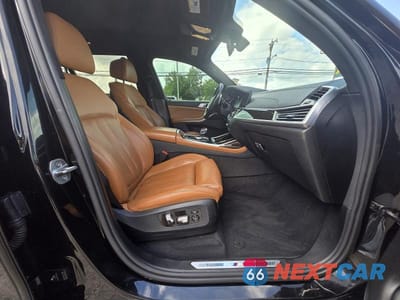 Piąte zdjęcie samochodu w środku: 2020 BMW X7 XDRIVE40I VIN:5UXCW2C03L9A00871 - miniatura