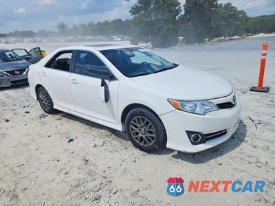 Czwarte zdjęcie samochodu z boku: 2014 TOYOTA CAMRY SE VIN:4T1BF1FK3EU796549 - miniatura