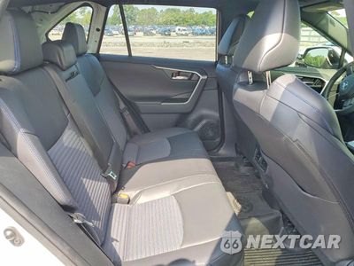 Zdjęcie 11 z 13 samochodu: 2024 TOYOTA RAV4 XSE VIN:JTME6RFV2RJ052796 - miniatura