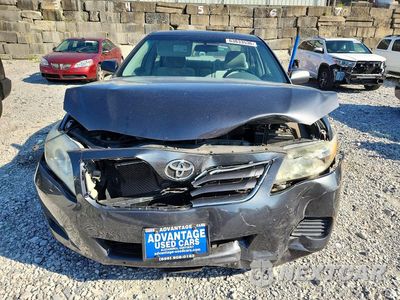 Piąte zdjęcie samochodu w środku: 2011 TOYOTA CAMRY LE VIN:4T1BF3EK3BU207430 - miniatura