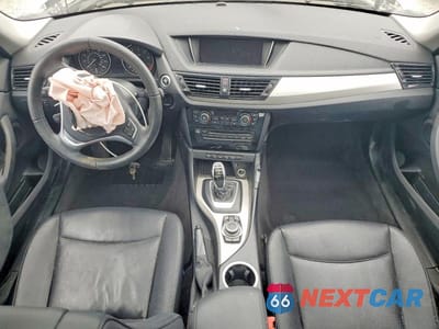 Zdjęcie 8 z 14 samochodu: 2015 BMW X1 XDRIVE28I VIN:WBAVL1C56FVY34079 - miniatura