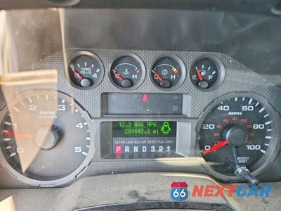 Zdjęcie 9 z 12 samochodu: 2008 FORD F550 SUPER DUTY VIN:1FDAF56R08EA05912 - miniatura