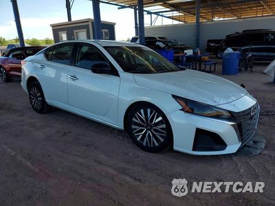 Czwarte zdjęcie samochodu z boku: 2024 NISSAN ALTIMA SV VIN:1N4BL4DV6RN386815 - miniatura