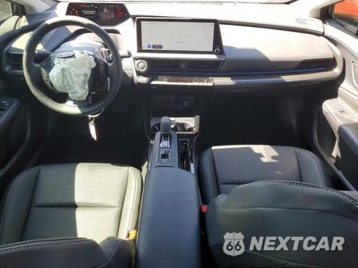 Zdjęcie 8 z 12 samochodu: 2025 TOYOTA PRIUS NIGHTSHADE VIN:JTDACAAU4S3062330 - miniatura