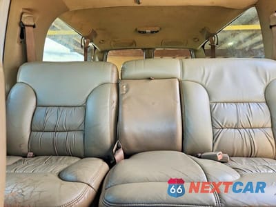 Zdjęcie 10 z 13 samochodu: 1998 CHEVROLET SUBURBAN C1500 VIN:3GNEC16R9WG137684 - miniatura