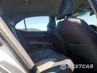 Zdjęcie 10 z 12 samochodu: 2019 TOYOTA CAMRY HYBRID XLE VIN:4T1B21HK2KU517712 - miniatura