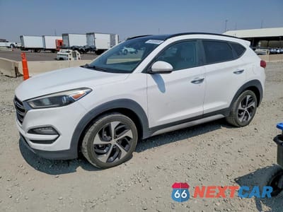 2018 HYUNDAI TUCSON LIMITED KM8J33A26JU763787 - główne zdjęcie licytacji z USA - miniatura