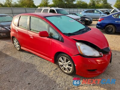Czwarte zdjęcie samochodu z boku: 2009 HONDA FIT SPORT VIN:JHMGE88689C006114 - miniatura