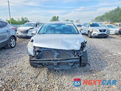 Piąte zdjęcie samochodu w środku: 2011 NISSAN SENTRA 2.0 VIN:3N1AB6AP9BL668014 - miniatura