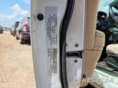 Zdjęcie 13 z 13 samochodu: 2015 CHRYSLER 300C VIN:2C3CCAKG2FH749850 - miniatura